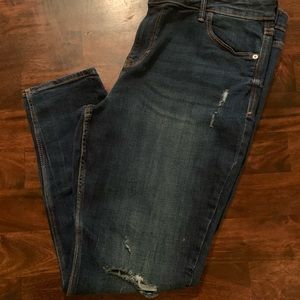 COPY - Old navy Rockstar Super Skinny size 18
